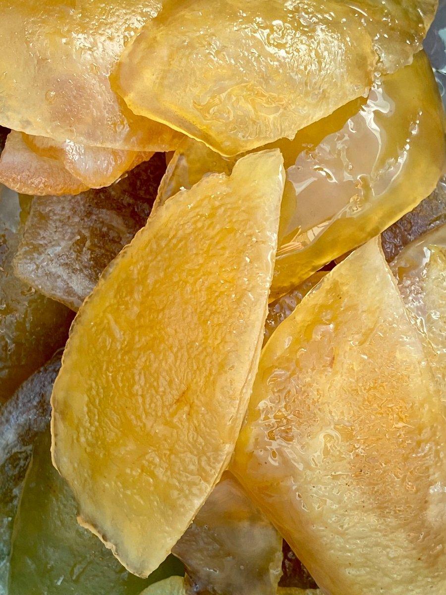 Quartiers d’écorce de citron confit pour desserts et pâtisseries