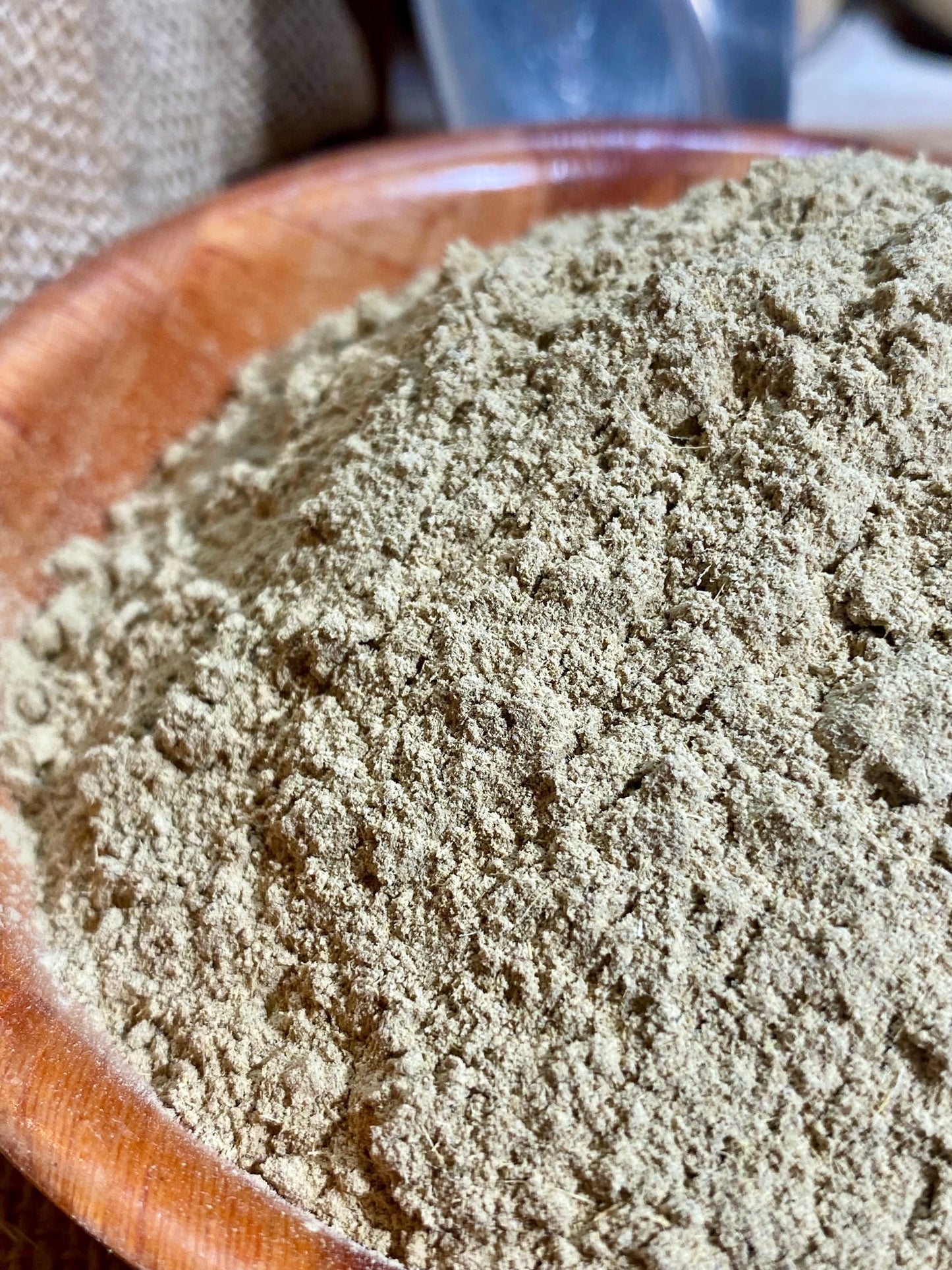 Sachet refermable de réglisse en poudre alimentaire pour conservation optimale