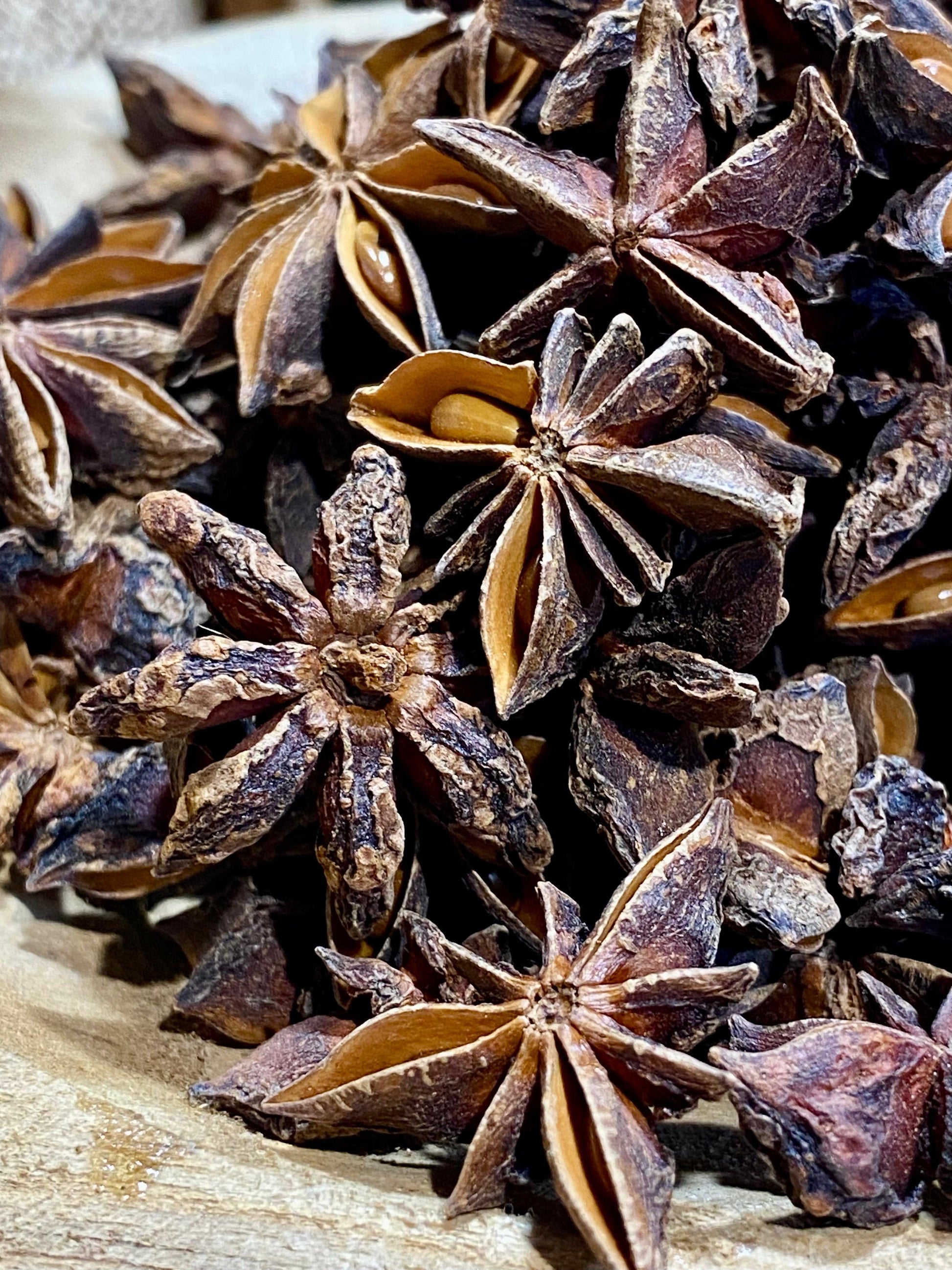 Anis étoilé entier premium – étoiles de badiane séchées pour cuisine et infusion