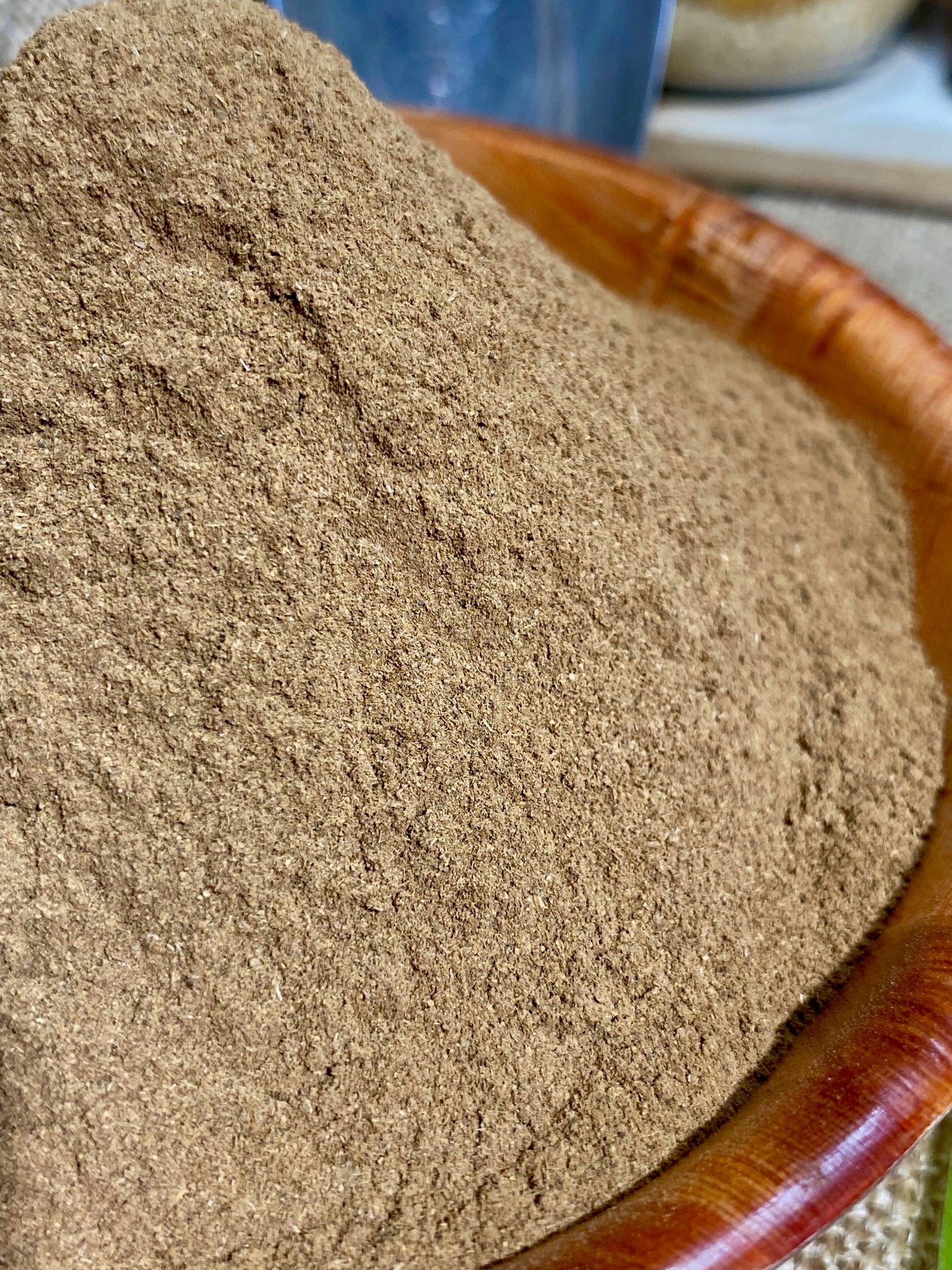 Cannelle de Ceylan en poudre – épice fine prête à l’emploi pour pâtisserie, boissons et recettes rapides