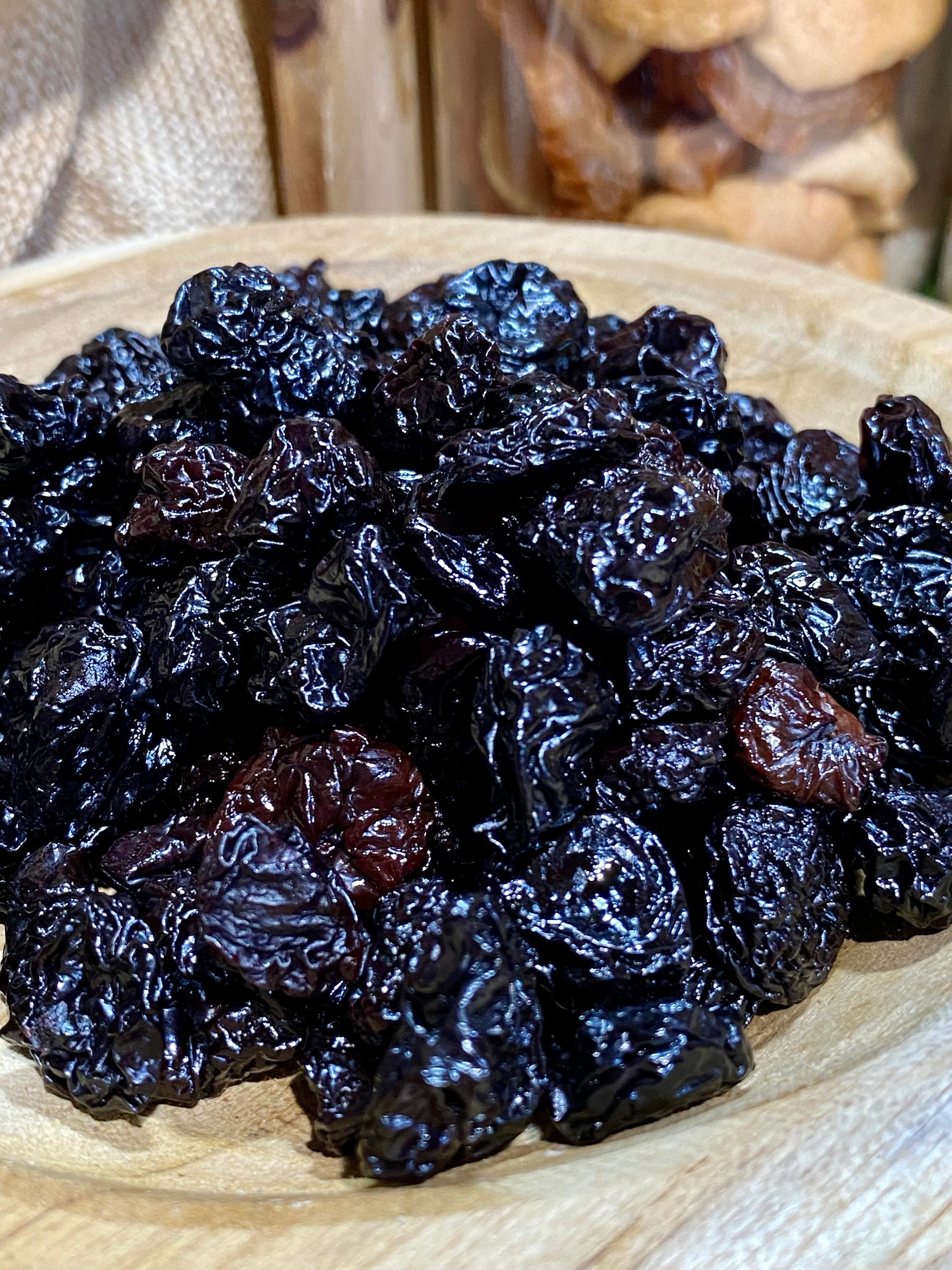 Cerises séchées noires dénoyautées en vrac – fruit séché naturel et savoureux