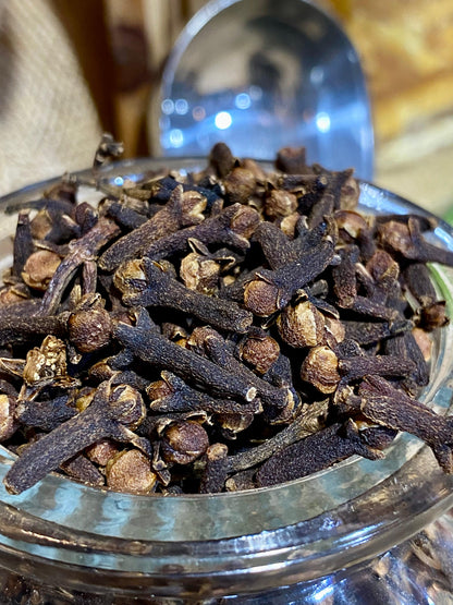 Clous de girofle entiers brun foncé avec tête intacte qualité premium