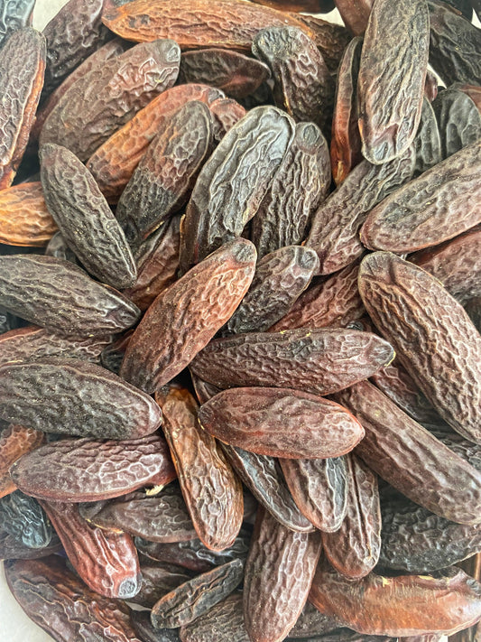 Fève de Tonka entière, épice aromatique aux notes vanillées et caramel