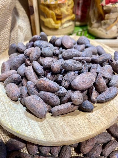 Fèves de cacao torréfiées entières au goût intense et texture croquante