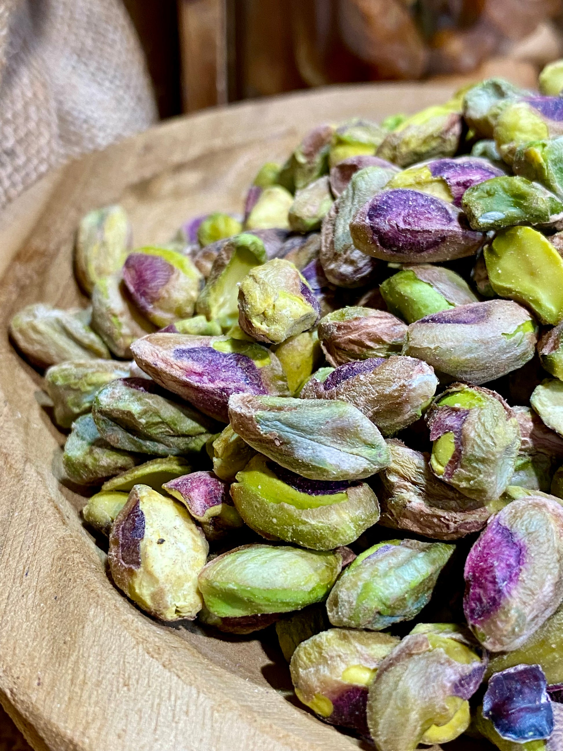 pistaches décortiquées crues prêtes à consommer en collation saine
