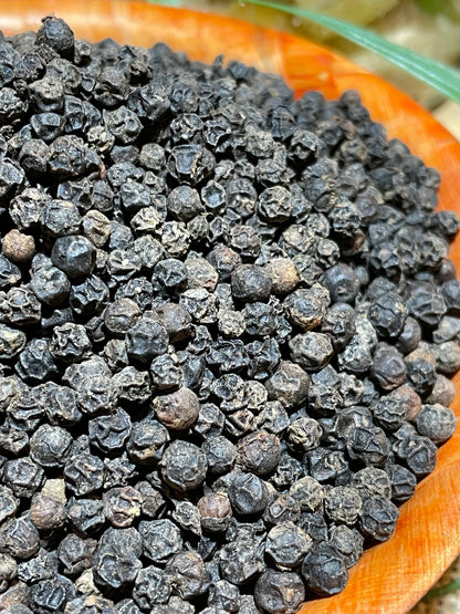 Poivre fumé de Madagascar sur viandes grillées et barbecue, épice boisée et intense