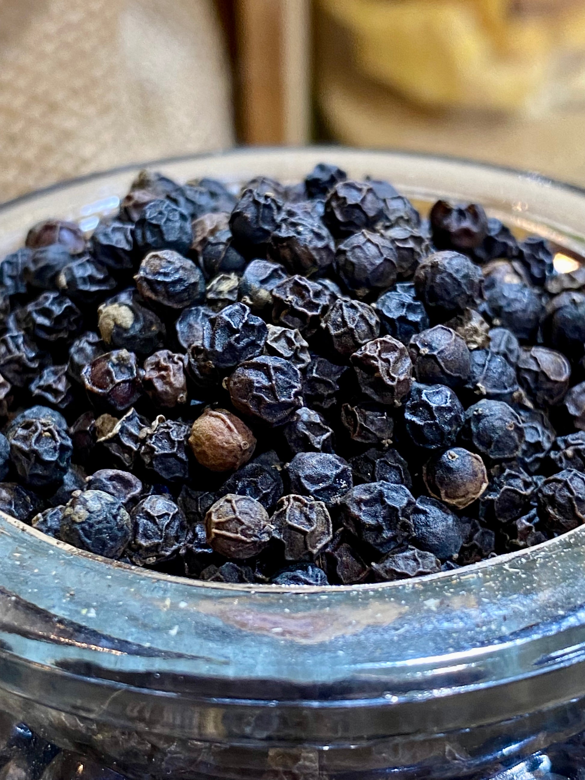 Grains de poivre Neelamundi – poivre noir rare en grain d’Inde