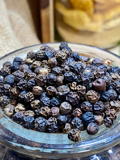 Poivre noir Malabar en grains, épice rare aux arômes boisés et corsés