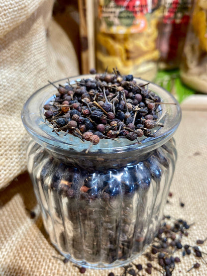 Poivre Voatsiperifery en grains, sauvage de Madagascar
