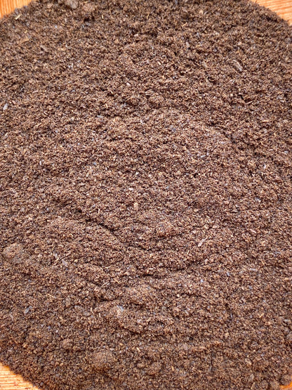 Texture fine de poudre de vanille de Madagascar issue de gousses moulues