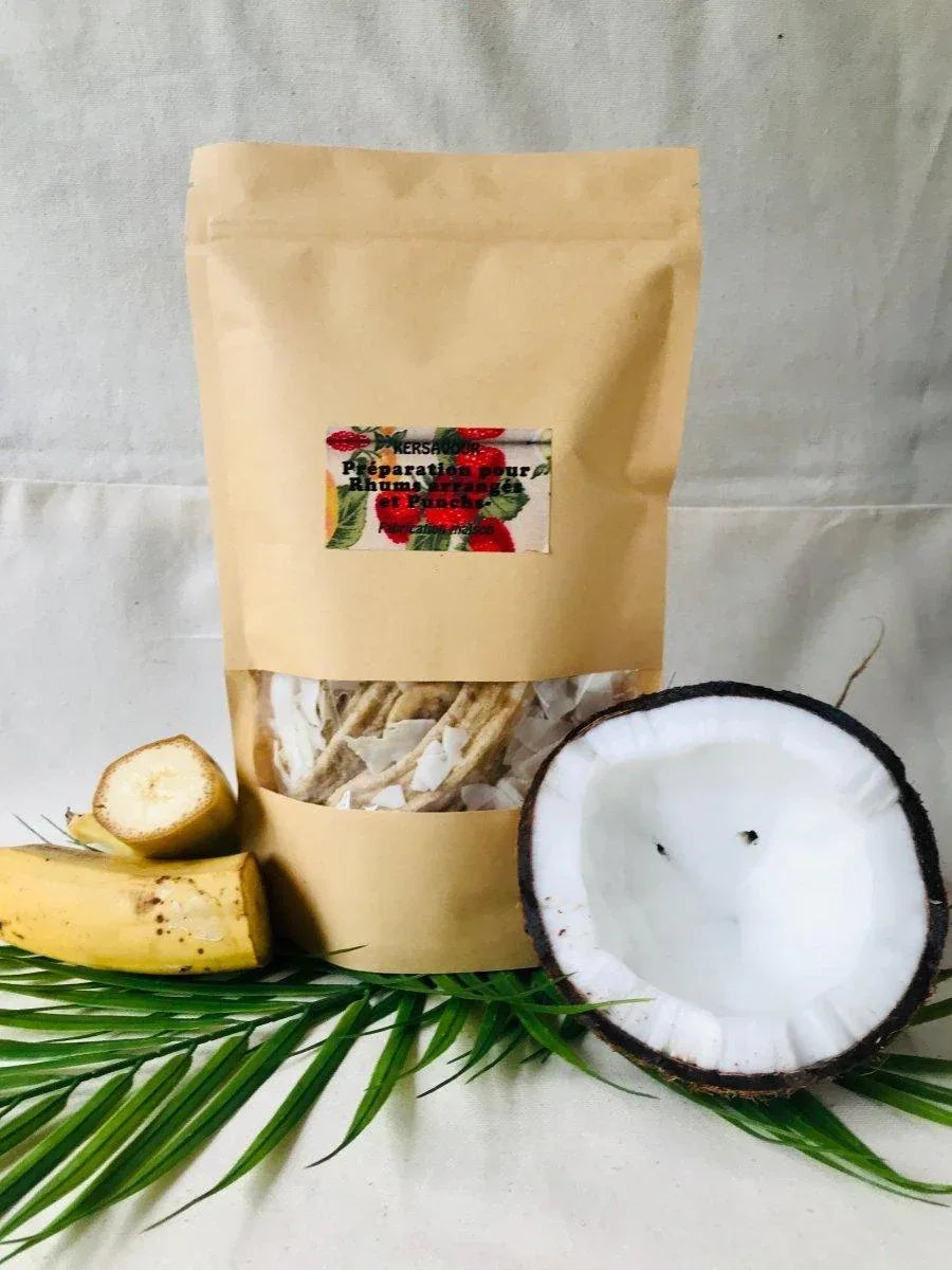 Sachet avec mélange banane séchée et noix de coco pour rhum arrangé maison