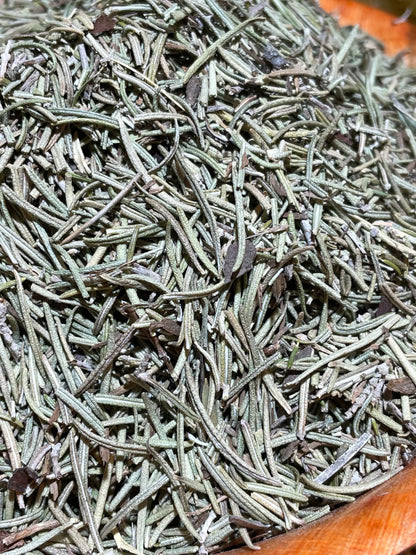 Romarin séché en vrac, herbe aromatique méditerranéenne aux arômes résineux et camphrés