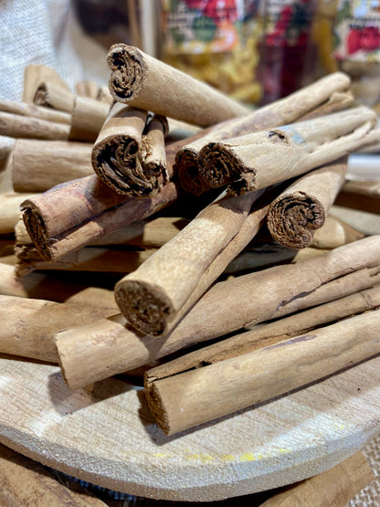 Sachet de bâtons de cannelle de Ceylan – épice aromatique premium pour cuisine, infusions et pâtisserie