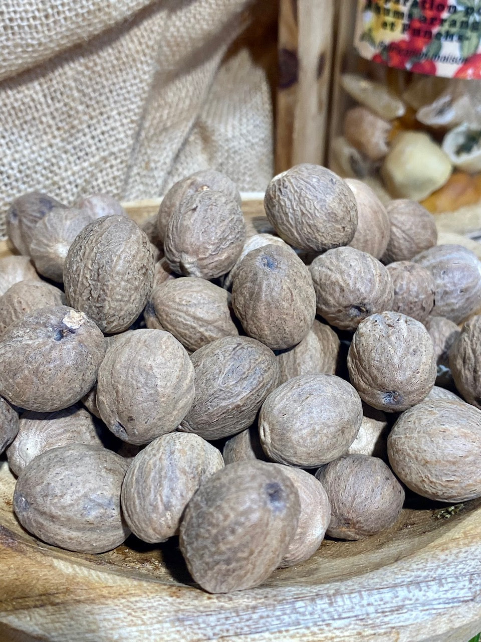 Sachet de noix de muscade entière – épice aromatique premium pour cuisine et pâtisserie