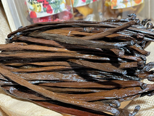Gousses de vanille Tahitensis de Papouasie-Nouvelle-Guinée, longues et charnues